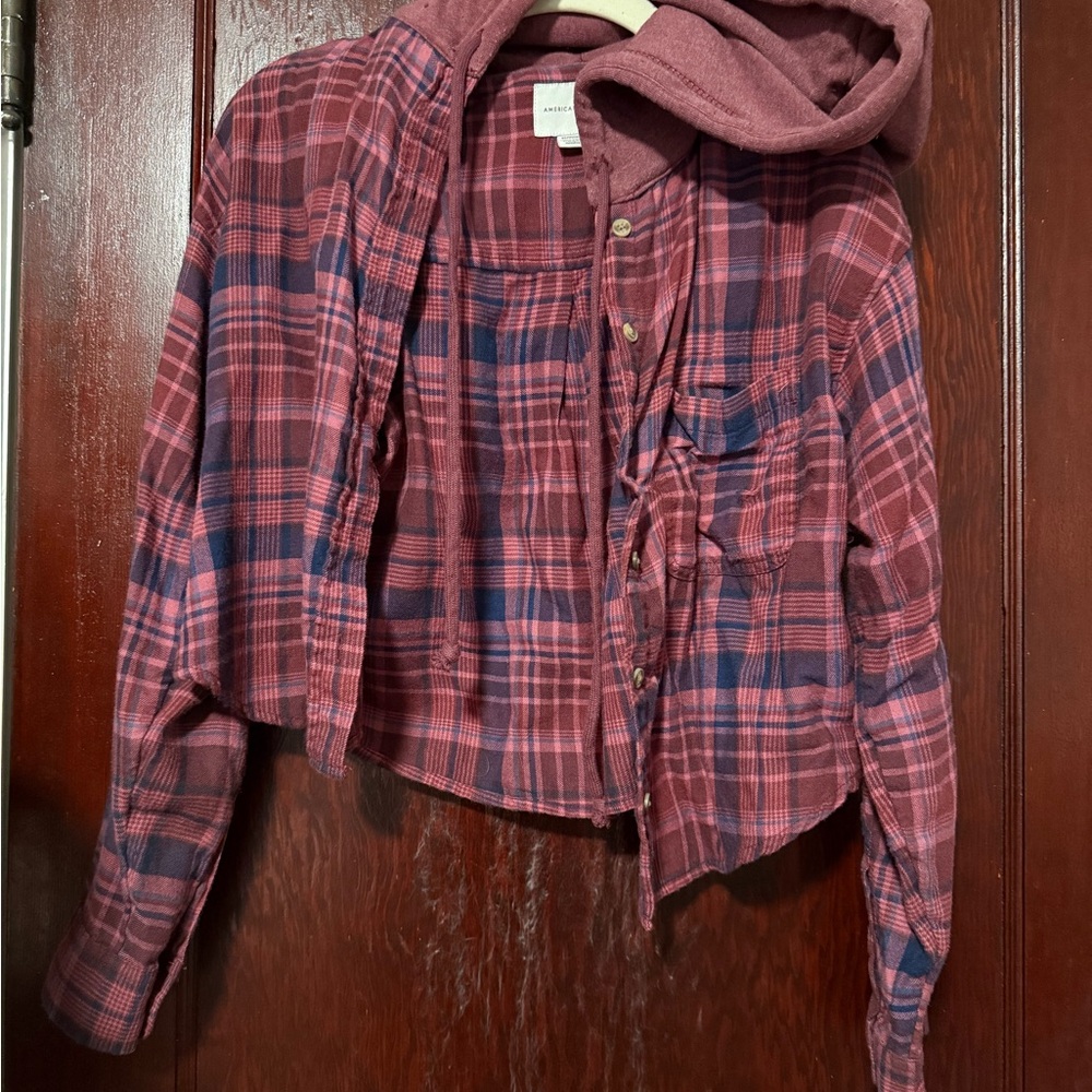 American Eagle Outfitters Cropped Flannel Shirt